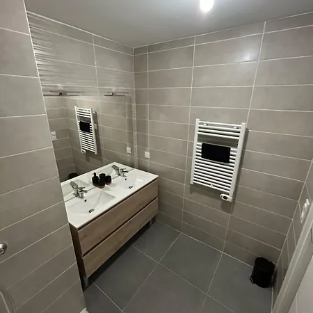 T3 Near 15 Min From Monaco Apartment